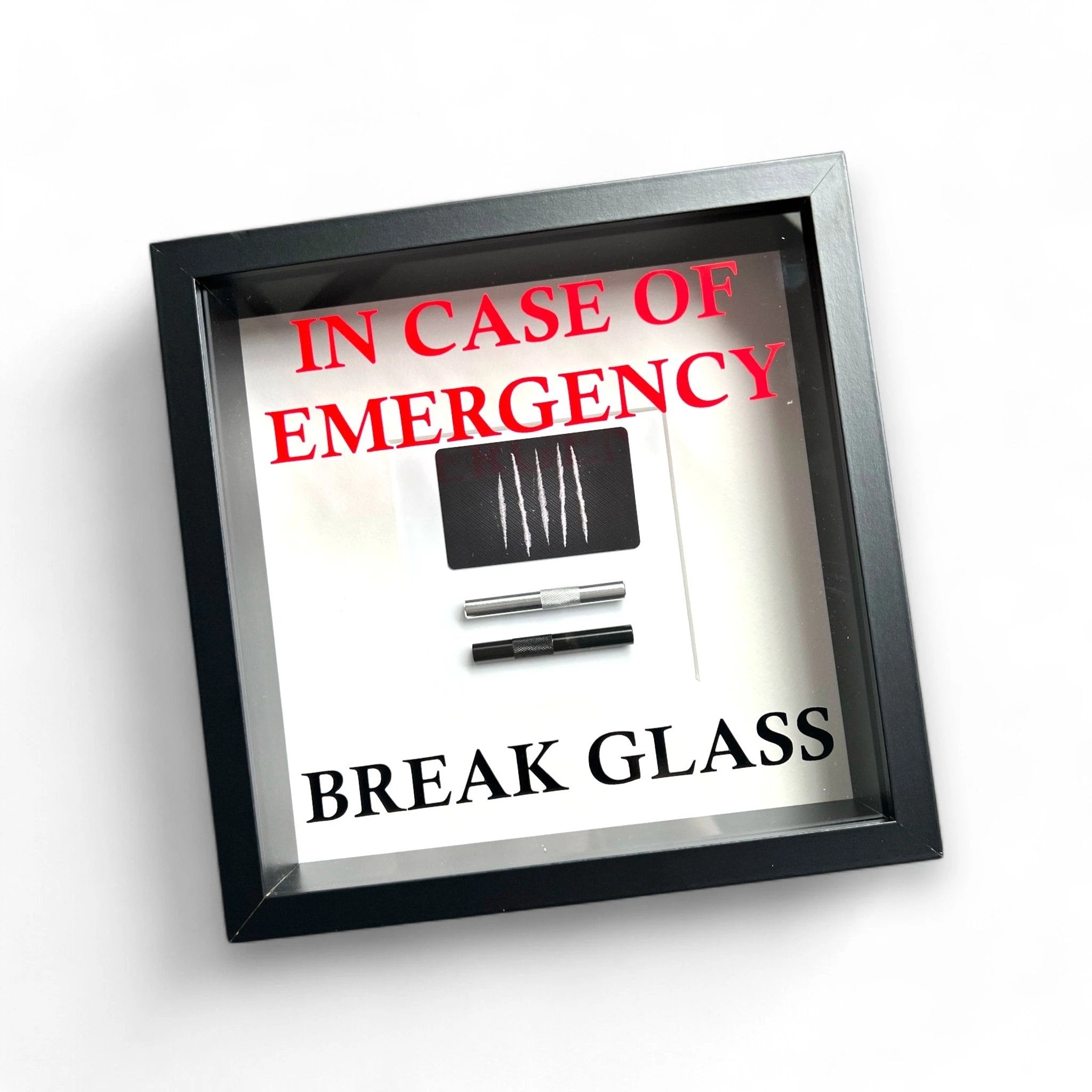 Wandschmuck "In Emergency – Break Glass - Lines" Schwarzer Rahmen -  from DieBallerei