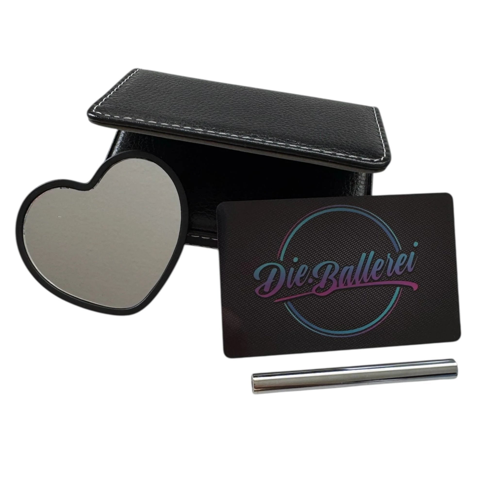 Diskretes Hack-Set im Etui – Herzspiegel, Alu-Röhrchen & Carbonlook-Karte -  from DieBallerei