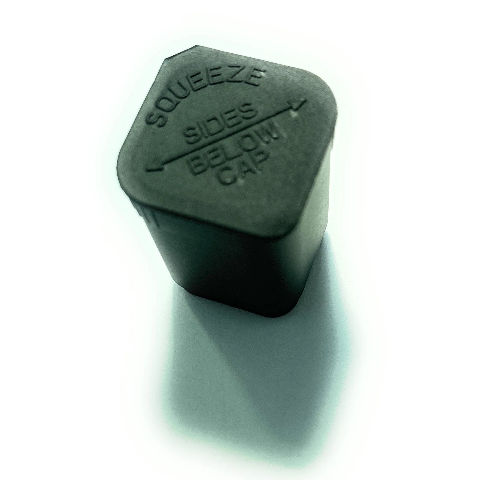 Kompakte Kunststoffdose – Geruchsdicht & Feuchtigkeitsresistent Squeeze Verschluss -  from DieBallerei