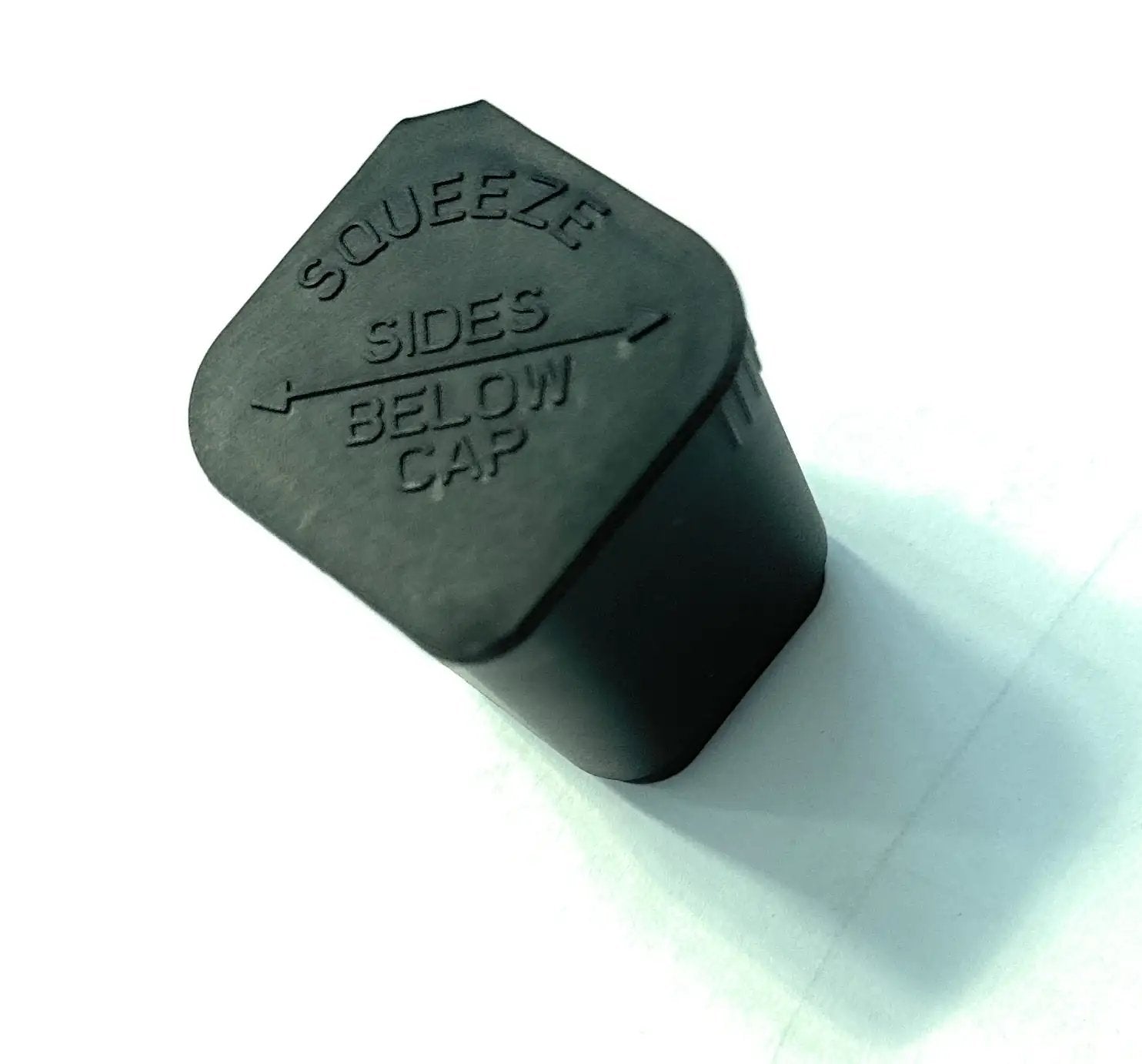 Kompakte Kunststoffdose – Geruchsdicht & Feuchtigkeitsresistent Squeeze Verschluss -  from DieBallerei