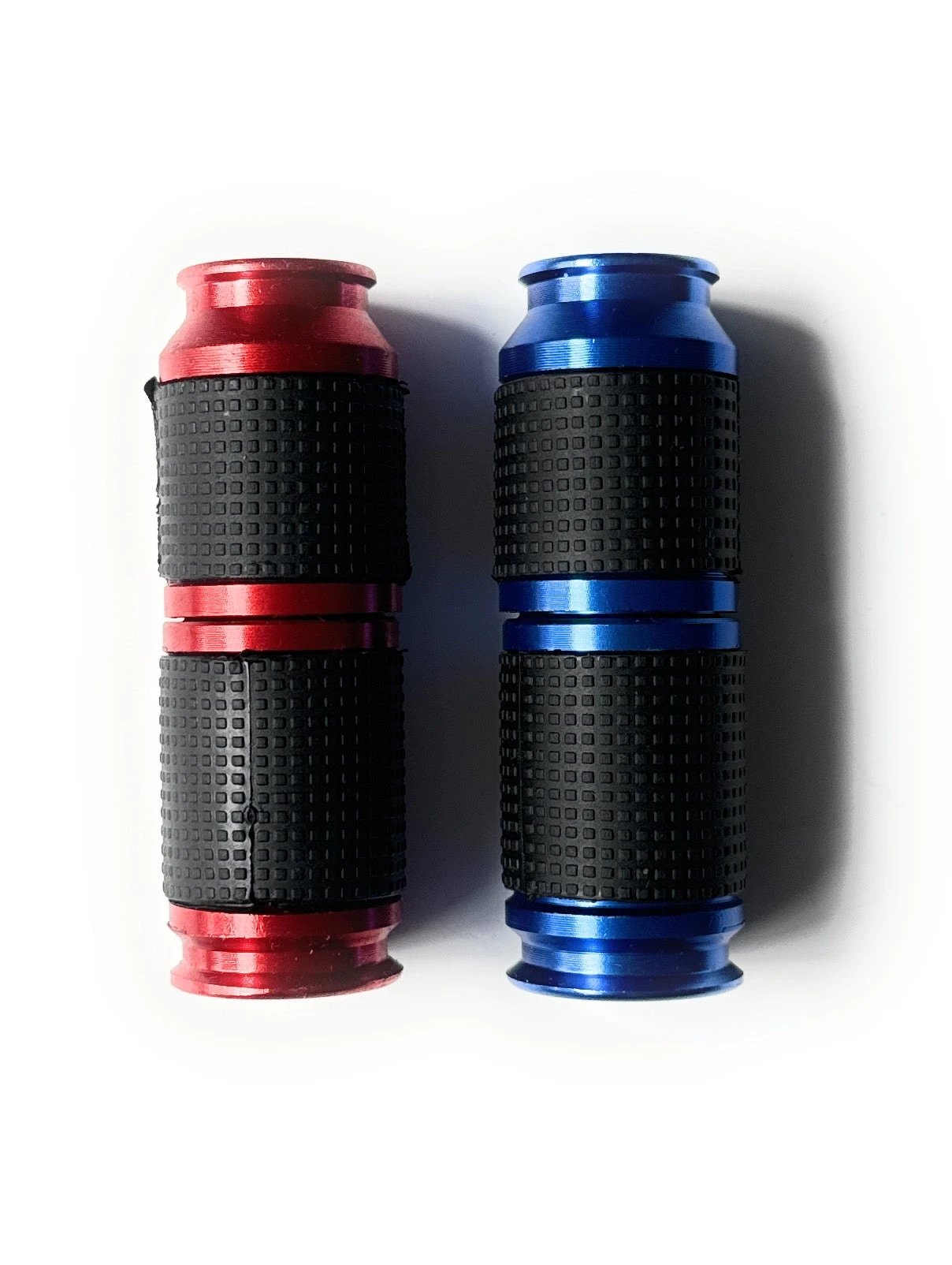 (Sahne)-Kapsel Öffner – Lachgas - in Rot oder Blau -  from DieBallerei