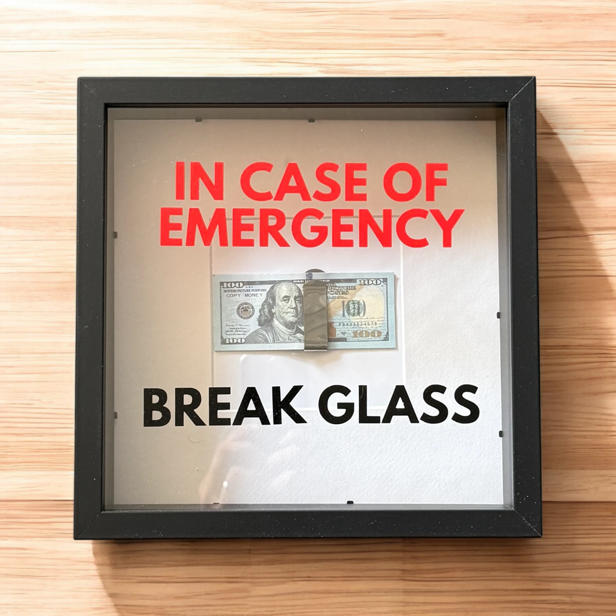 In Case of Emergency Break Glass – Wandbild mit DOLLAR-Scheinen V3 in schwarz -  from DieBallerei