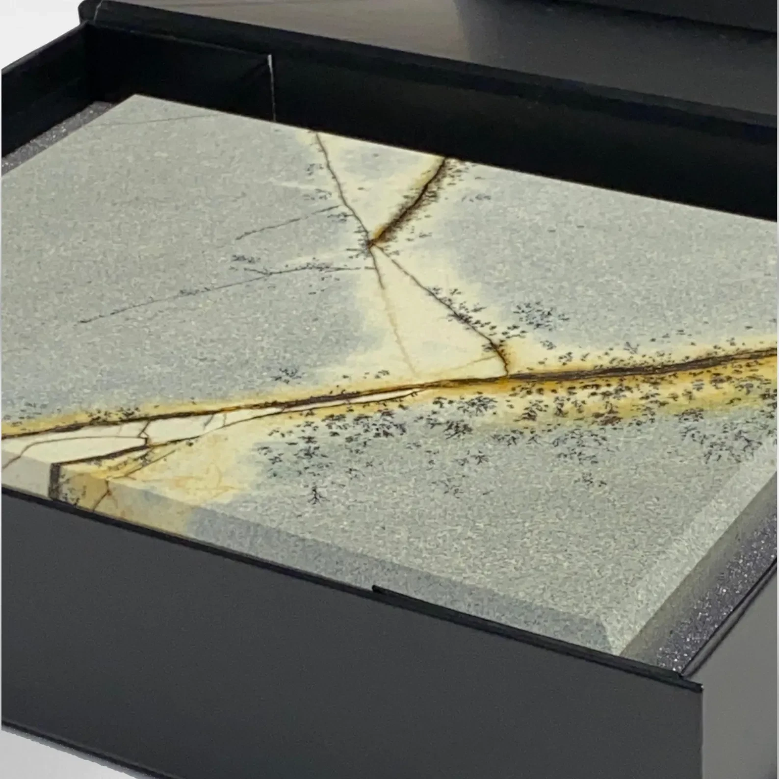 Kokaninchen  Granit Untersetzer "Blue Roma" hochwertige Aufbewahrungsschublade, Tassenuntersetzer, hochwertige Granitplatte -  from DieBallerei