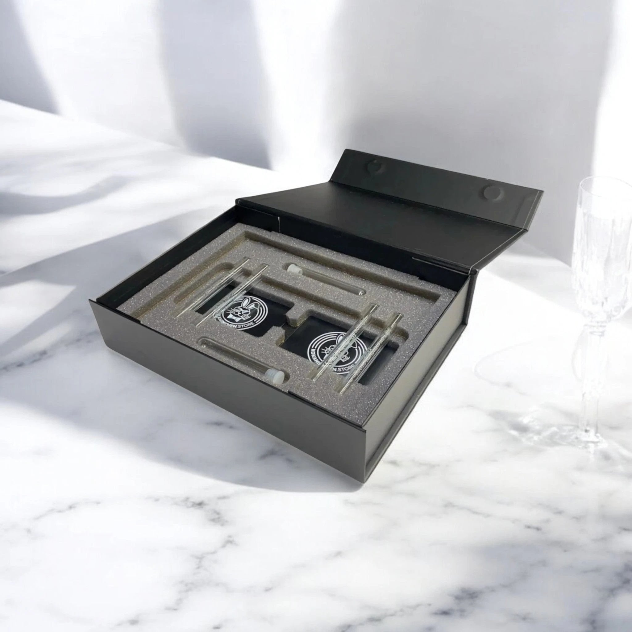 Kokaninchen  Granit Untersetzer "Belvedere" hochwertige Aufbewahrungsschublade, Tassenuntersetzer, hochwertige Granitplatte -  from DieBallerei