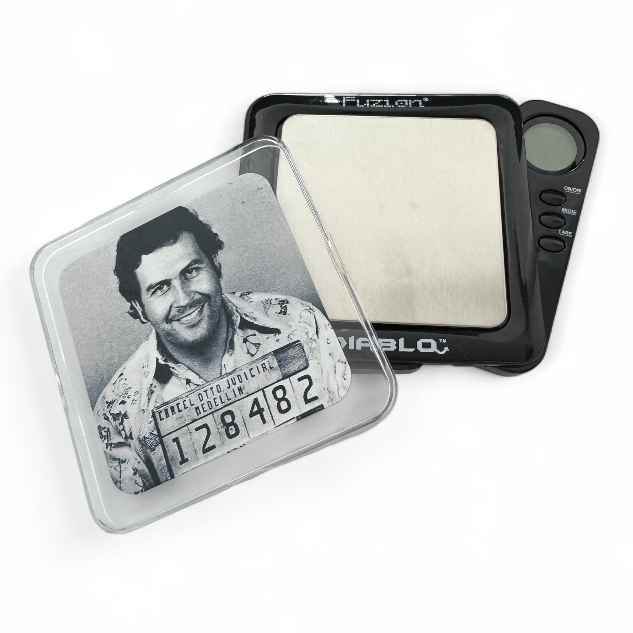 Pablo Escabor Design - Mini Waage – Für präzise Messungen unterwegs – 100g / 0,01g Genauigkeit8