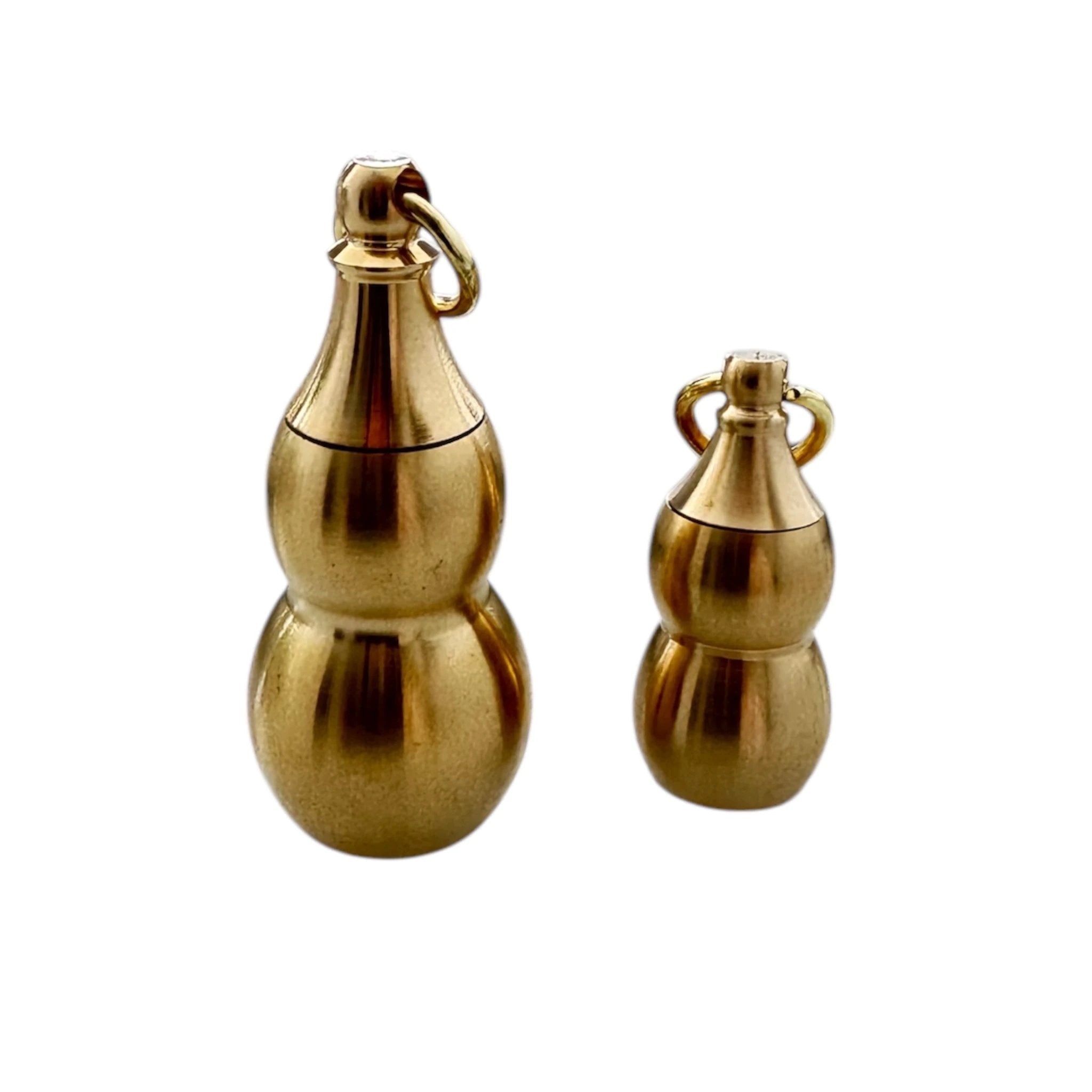 Mini-Schatztruhe in Kürbisform – Schlüsselanhänger & Kettenanhänger in Gold -  from DieBallerei