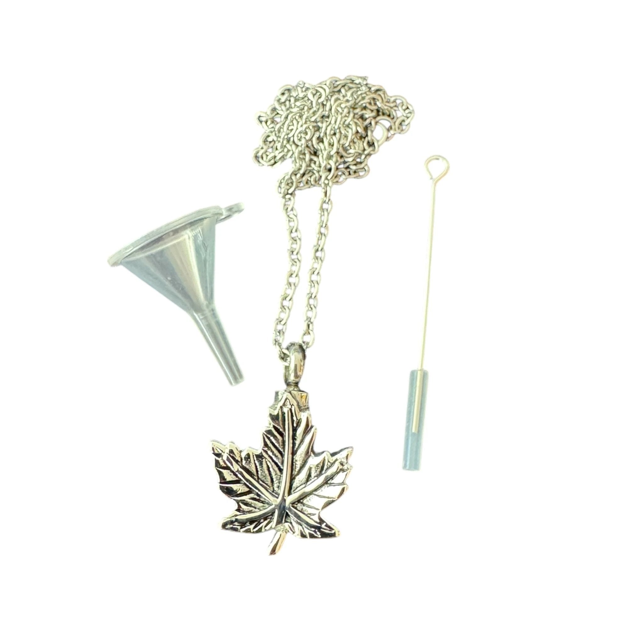 Versteck-Kette mit Hanfblatt-Anhänger – inkl. Mini-Trichter, ca. 30 cm -  from DieBallerei