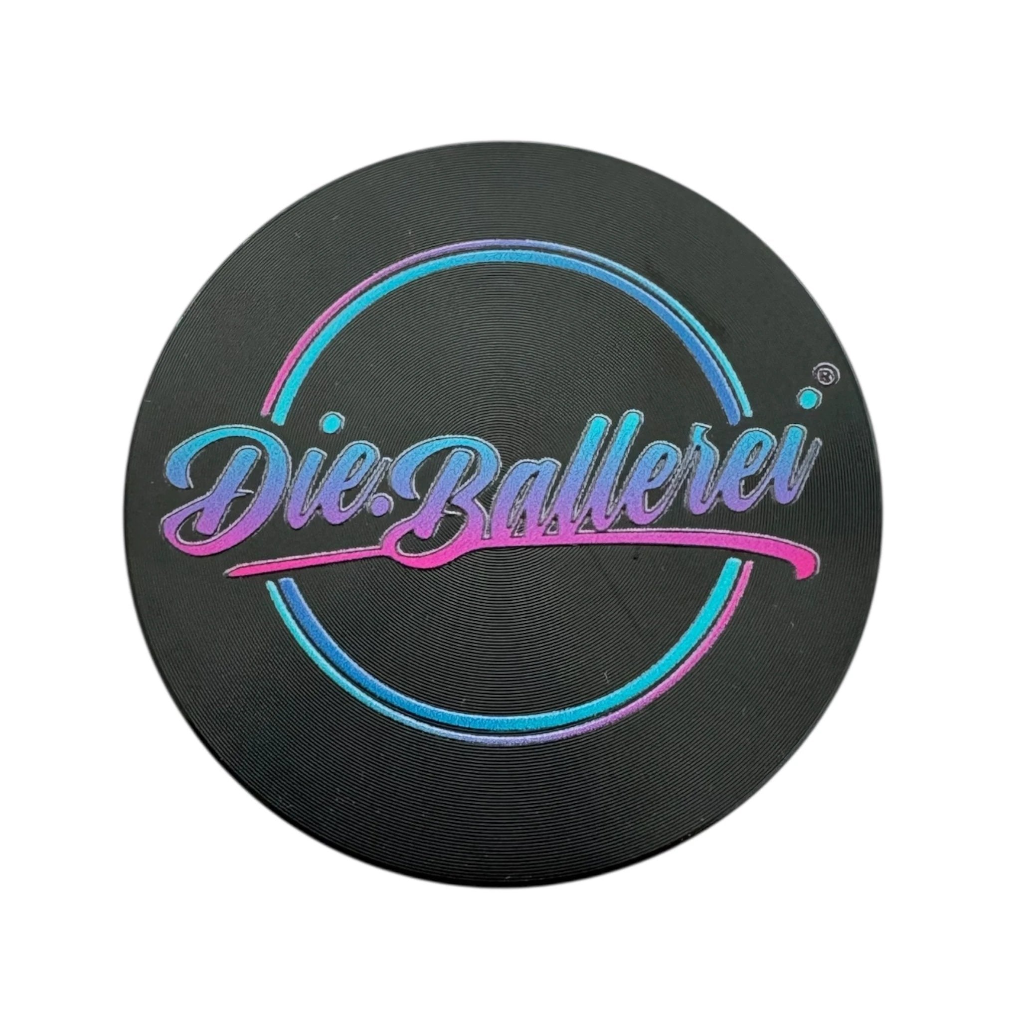 Robuster XXL Die.Ballerei Grinder in Schwarz – 63 mm Power mit Style - Grinder from DieBallerei