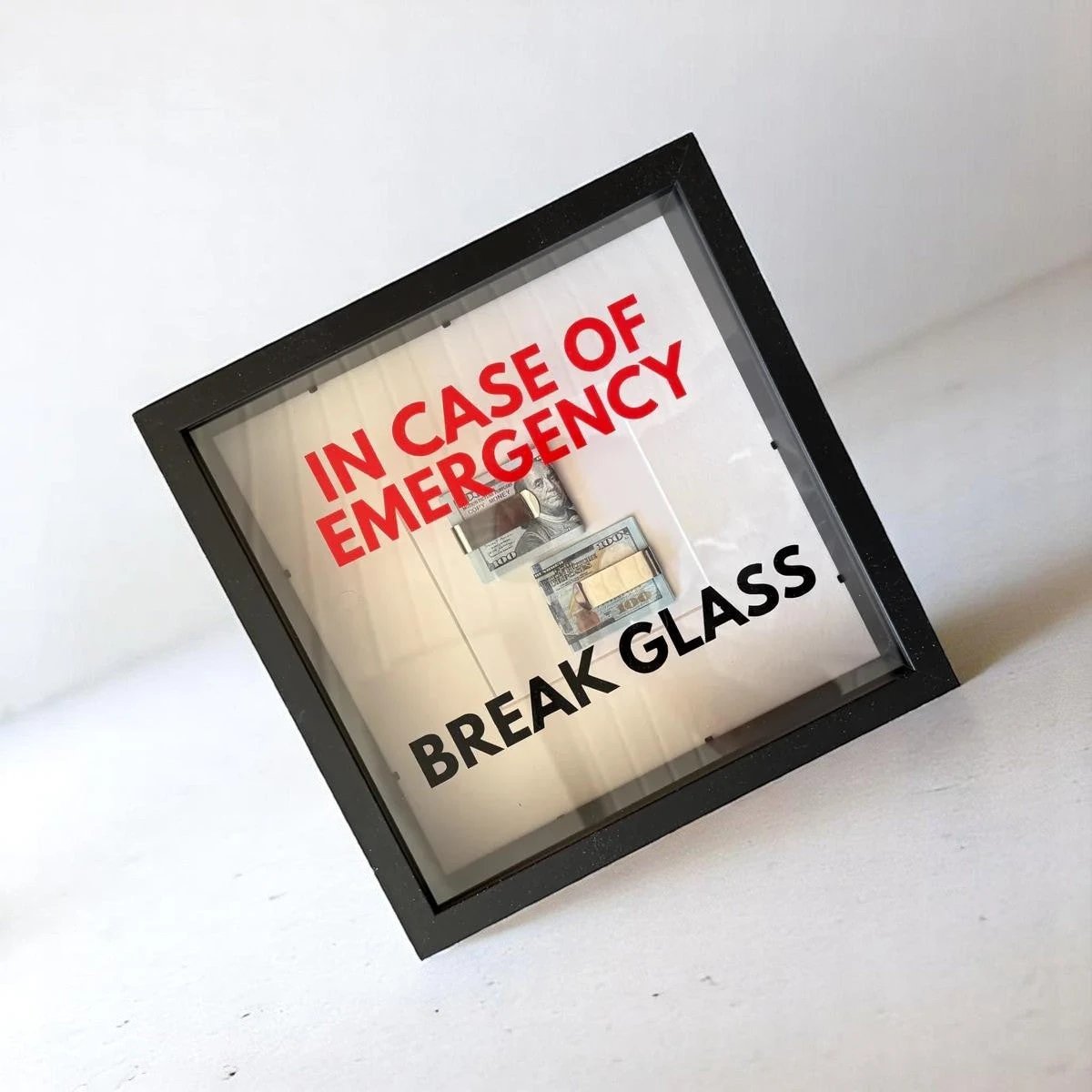 In Case of Emergency Break Glass – Wandbild mit DOLLAR-Scheinen in schwarz -  from DieBallerei
