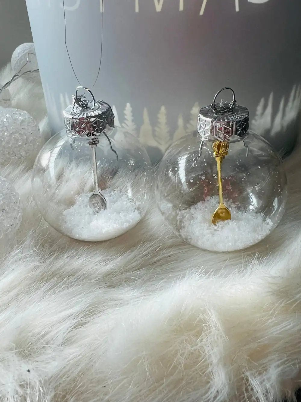 Christbaumkugel mit Kunstschnee & Löffel – Die besondere Weihnachtsdeko -  from DieBallerei