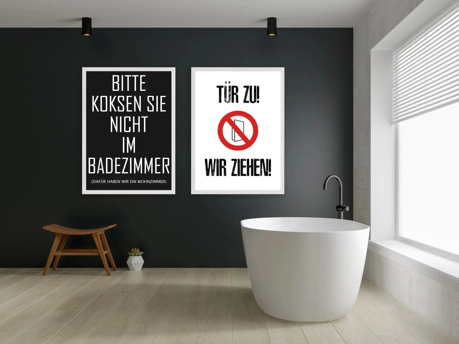 Poster-Set „Tür zu! Wir ziehen!“ & „Bitte koksen Sie nicht im Badezimmer“ – 2x DIN A3 mit Rahmen -  from DieBallerei