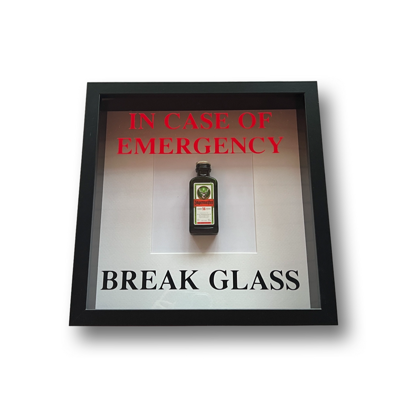 Wandbild/Bild „In Emergency - Break Glass -  Jägermeister Spaß mit Bilderrahmen schwarz