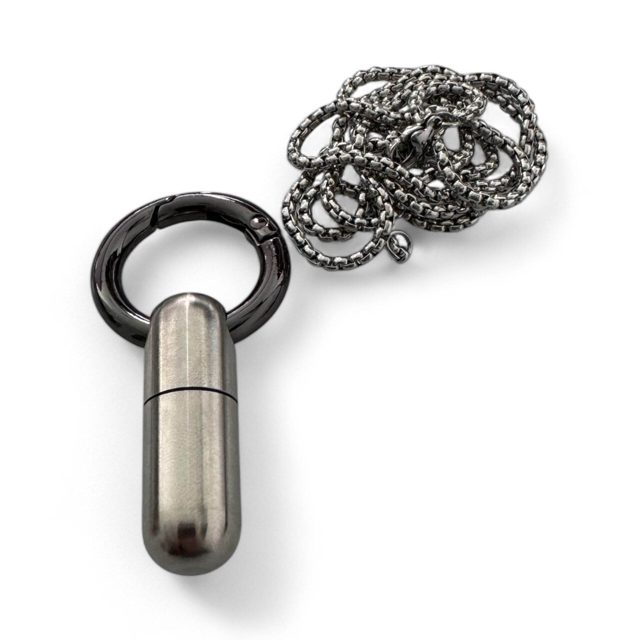 Capsule Anhänger – Stilvoll & immer dabei 2 in 1 Halskette und Schlüsselanhänger - Silber