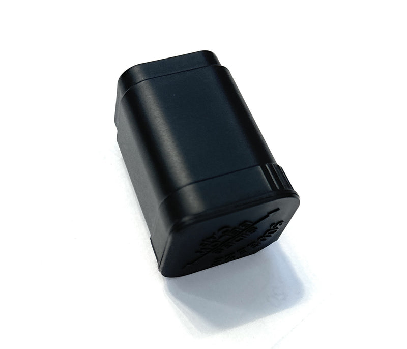 Container for keeping fresh and storing with child safety lock. approx. 4.5 cm squeeze closure against odors - black