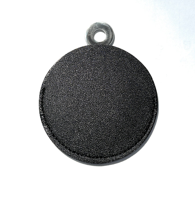 Mini mirror to-go in a black round protective case - perfect base for on the go