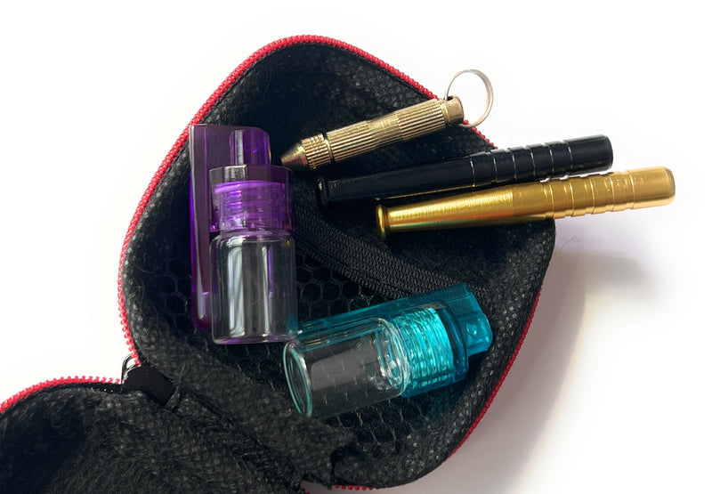 Elegant snuff set, small hard case snuff set deluxe in a black case with two tubes, two doses and a small spoon