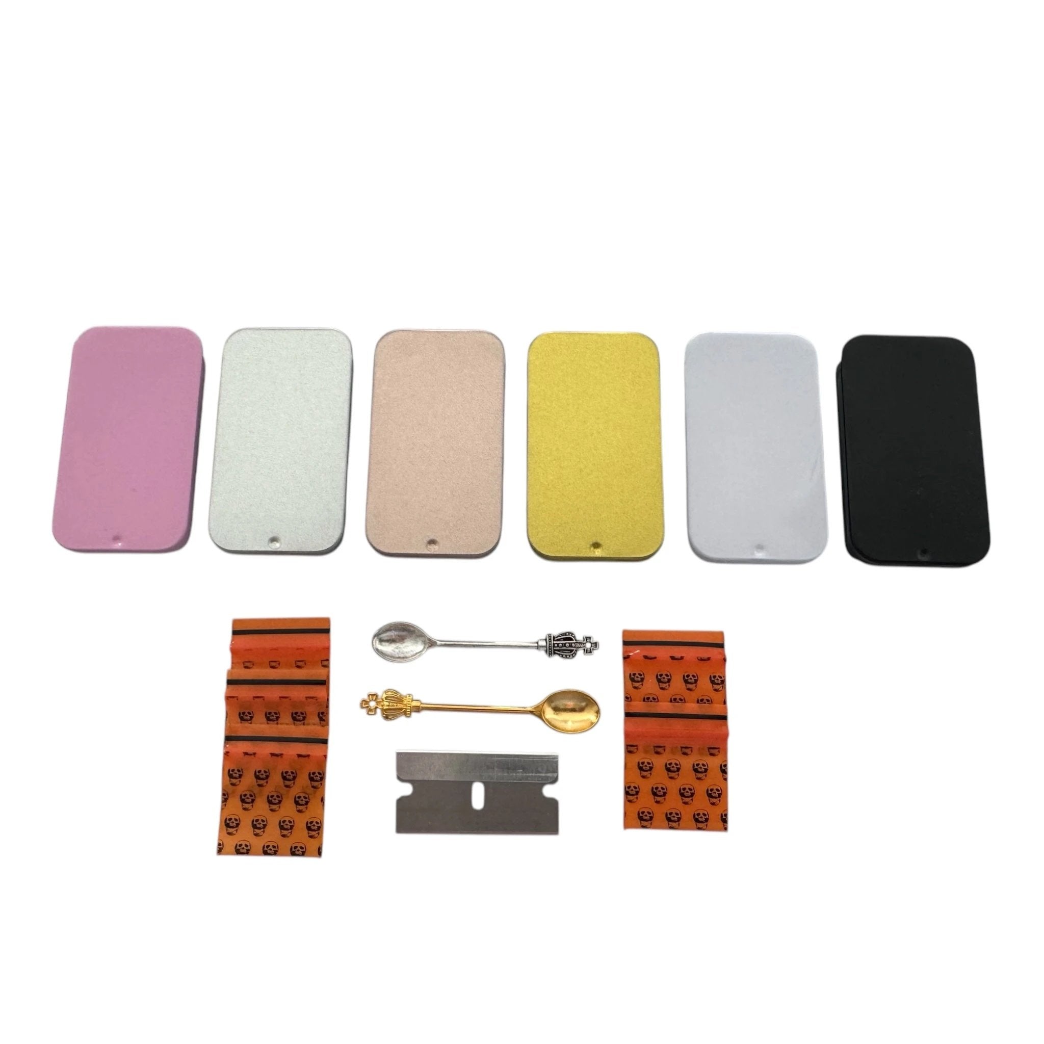Pillendose/Box – 7 Farben zur Wahl – Inklusive Mini Zip Beutel, Klinge & Löffel mit Kronen Verzierung -  from DieBallerei