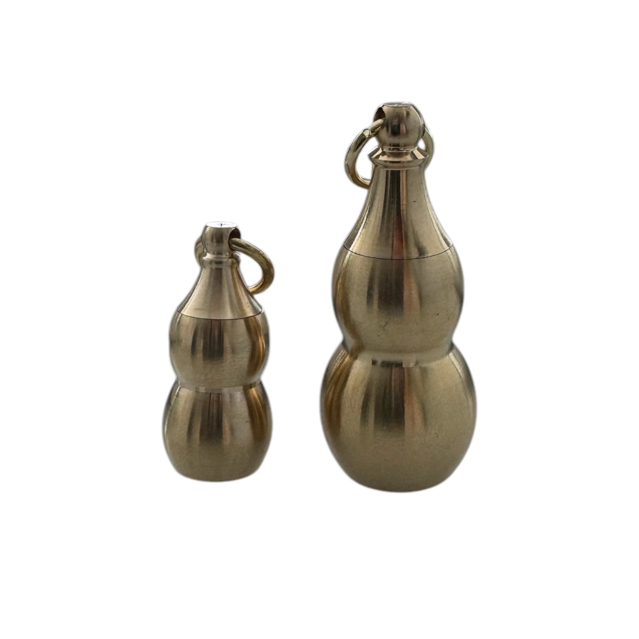 Mini-Schatztruhe in Kürbisform – Schlüsselanhänger & Kettenanhänger in Gold -  from DieBallerei