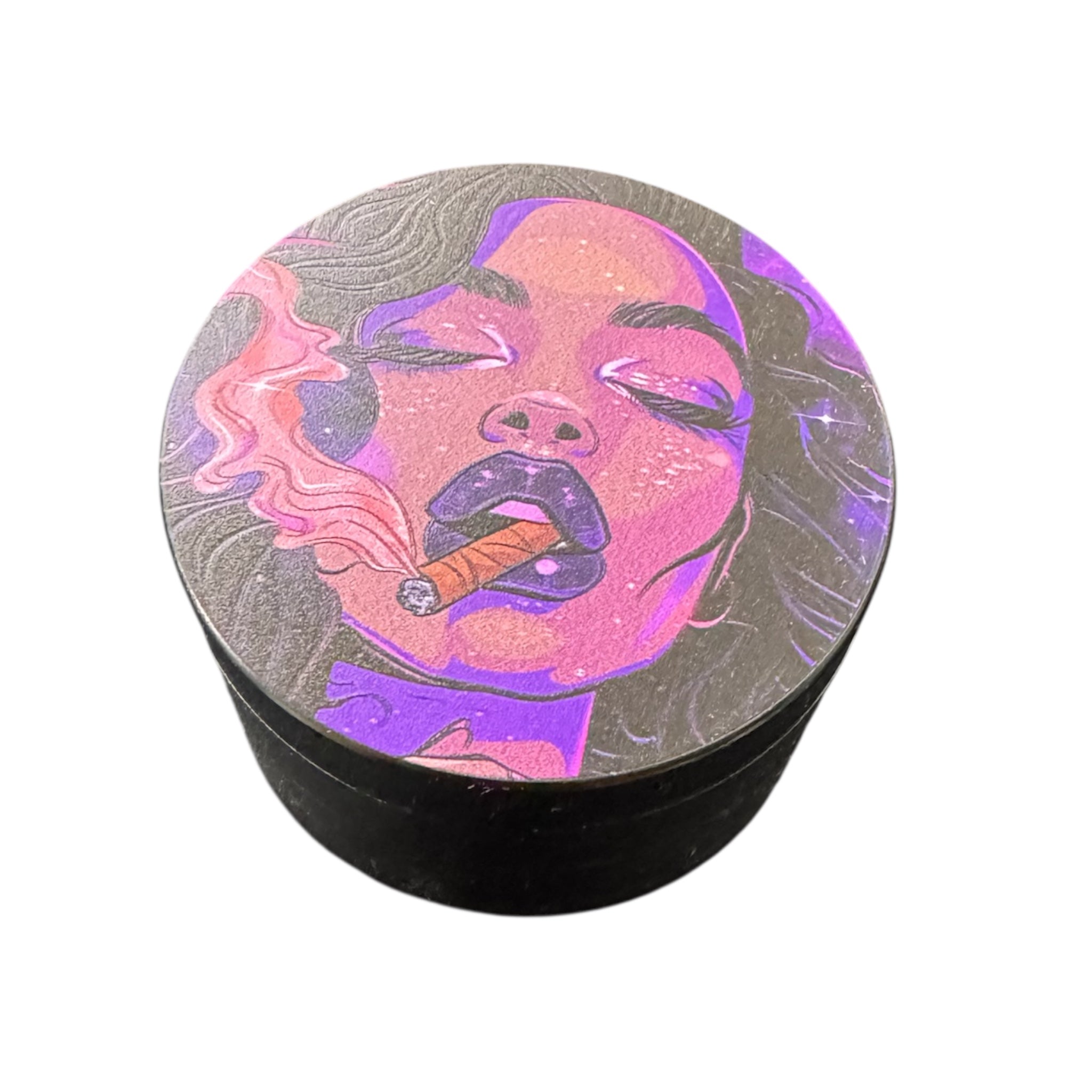XXL 4-teiliger Metallgrinder mit sexy Artwork – 63 mm | 40 mm