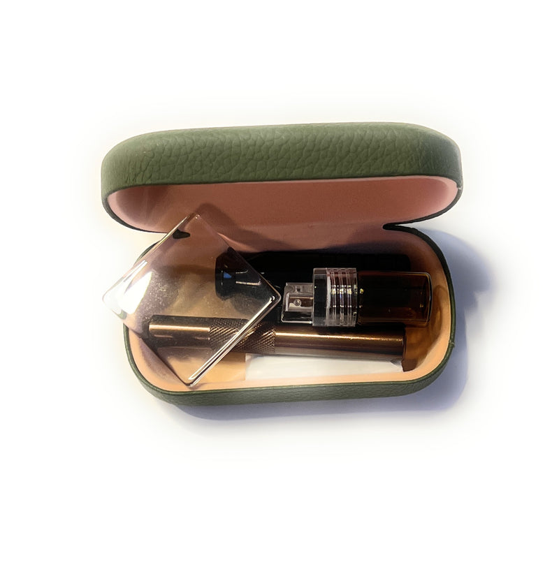 SET distributeur de tabac à priser Sniff Snuff Sniffer vert olive (tube, mini plaque en verre, distributeur avec cuillère, distributeur, lame) dans un étui rigide