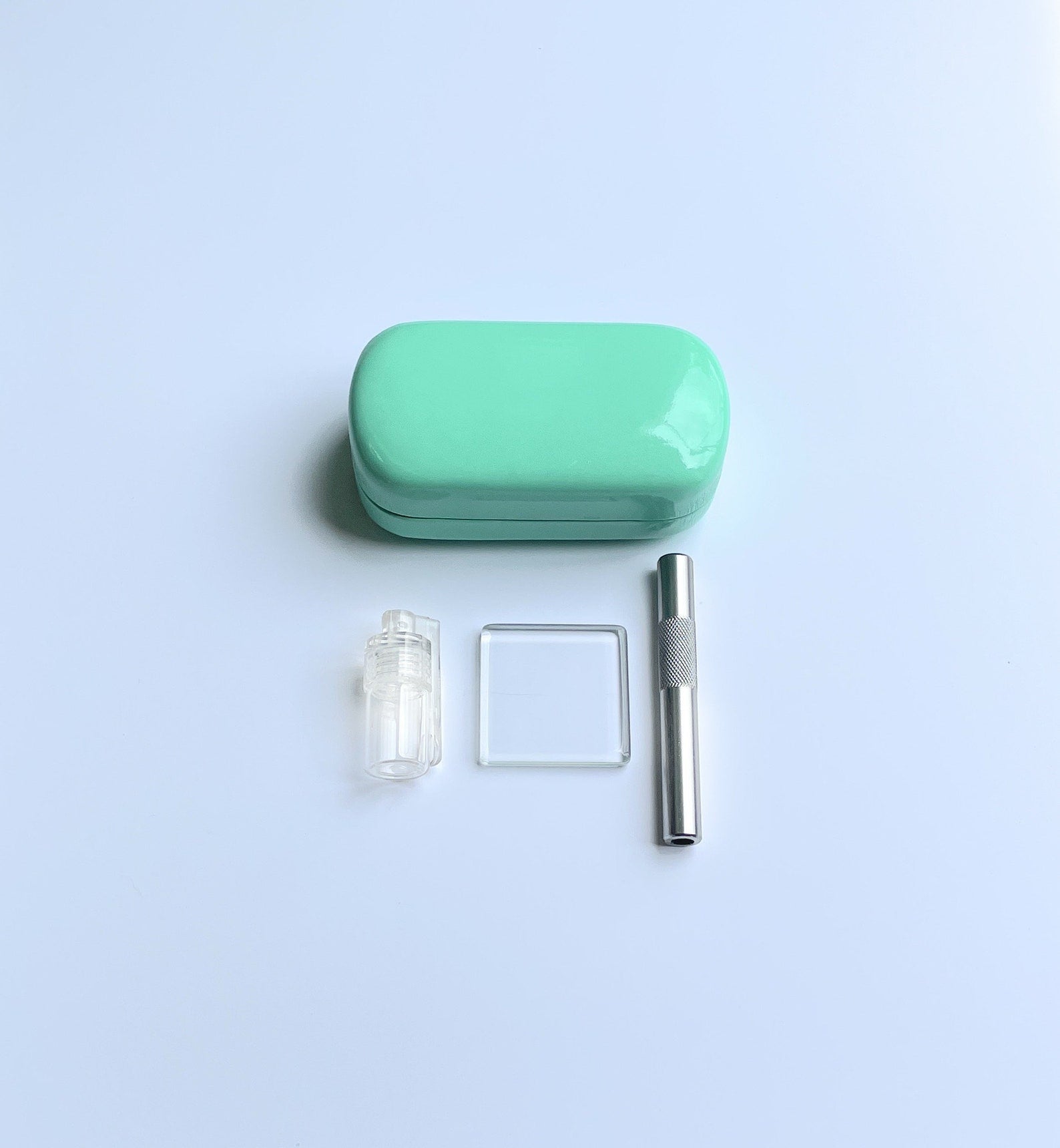 SET Turquoise/Argent Sniff Snuff Sniffer Snuff Distributeur Distributeurs (tube, mini plaque en verre, distributeur avec cuillère) dans un étui rigide