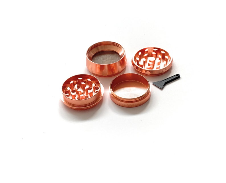 Grinder Or Rosé (40mm) 4 Couches Aluminium avec Aimant Broyeur à Fumer Rose Herb Stoner Pink Gold Grinder