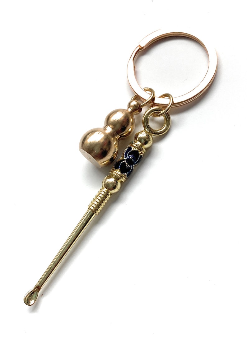 Mini Löffel Anhänger Charm Schlüsselanhänger mit Zierkugeln Löffel in Gold mit Applikation in blau für z.B. Schnupftabak