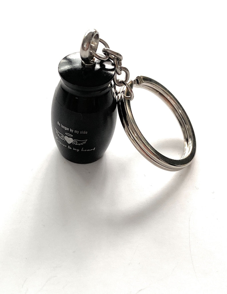 Mini porte-clés pendentif capsule à visser pour transporter de petits objets/poudre, etc. To-Go en noir